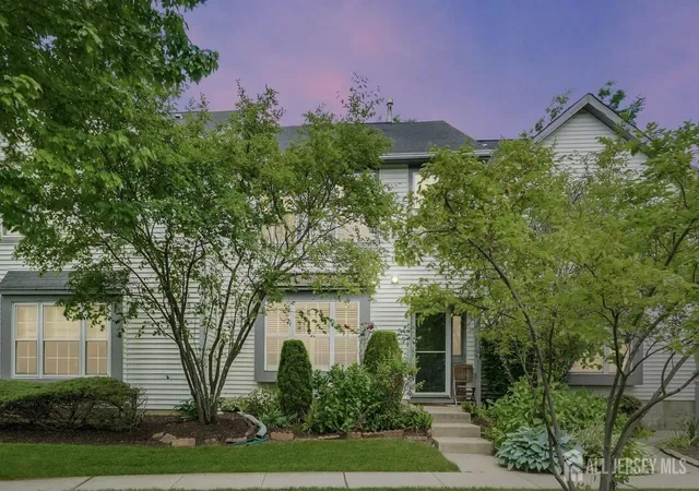 1st image of 2 Mystic Ct, Sayreville, NJ 08872 | MLS# 2702862R