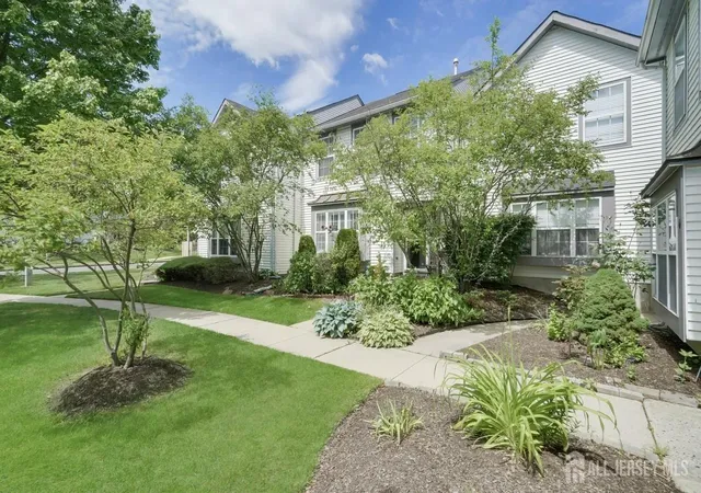 2nd image of 2 Mystic Ct, Sayreville, NJ 08872 | MLS# 2702862R