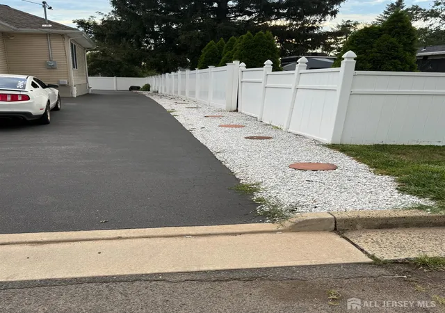 38th image of 1608 Chestnut St, South Plainfield, NJ 07080 | MLS# 2702152R