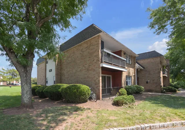2nd image of 808 Eves Dr #1A, Hillsborough, NJ 08844 | MLS# 2701605R