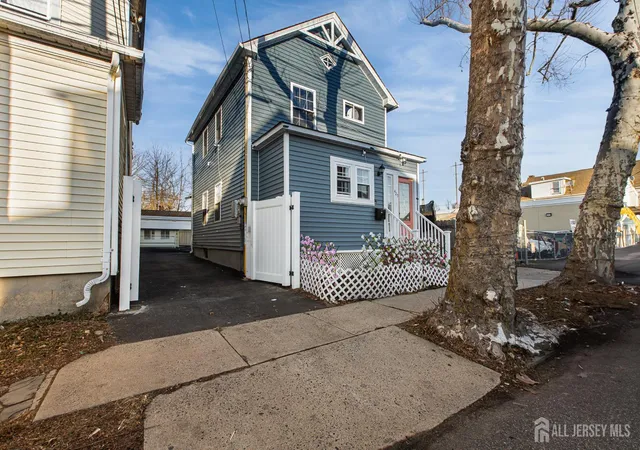 Homes for sale in Perth Amboy, NJ | 425 East Ave, Perth Amboy, NJ 08861 | MLS# 2609526R