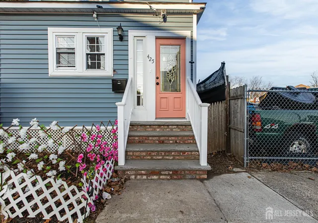 Homes for sale in Perth Amboy, NJ | 425 East Ave, Perth Amboy, NJ 08861 | MLS# 2609526R