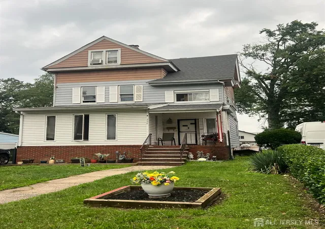 Photo 1 of Single family home for sale at 224 W 3rd Avenue, Roselle, NJ 07203 | MLS# 2701093R | Listing updated on 2026-08-24