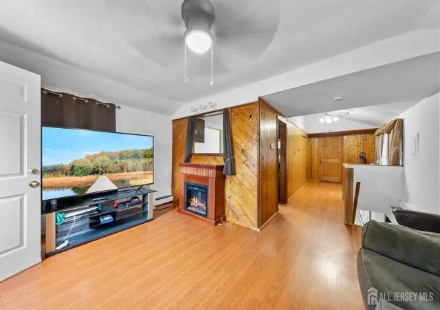 Photo 4 of Single family home for sale at 809 Summerfield Ave, South Amboy, NJ 08879 | MLS# 2513520R | Listing updated on 2025-06-03