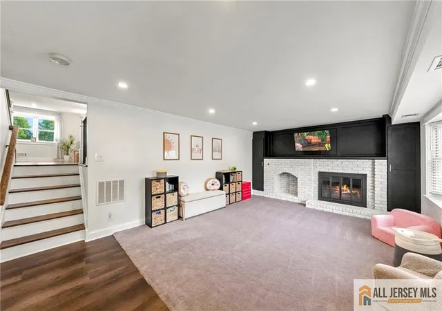 4th image of 409 Cotton St, South Plainfield, NJ 07080 | MLS# 2770391M