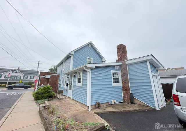Homes for sale in Sayreville, NJ | 120 Main St, Sayreville, NJ 08872 | MLS# 2700479R