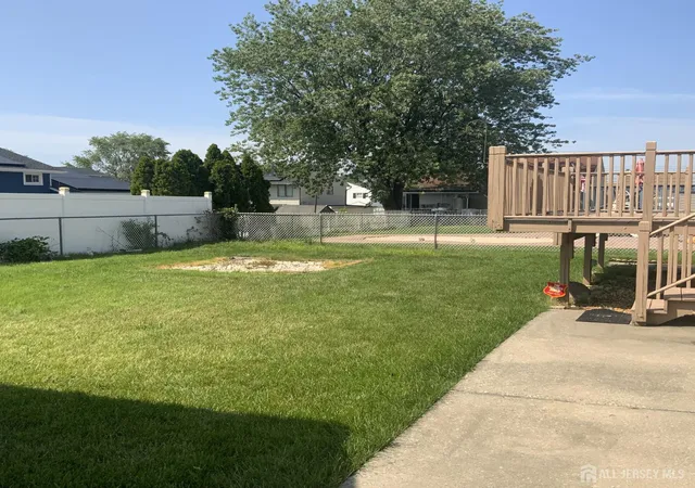 Photo 18 of Single family home for sale at 13 Ginda Ave, Carteret, NJ 07008 | MLS# 2700768R | Listing updated on 2026-09-25