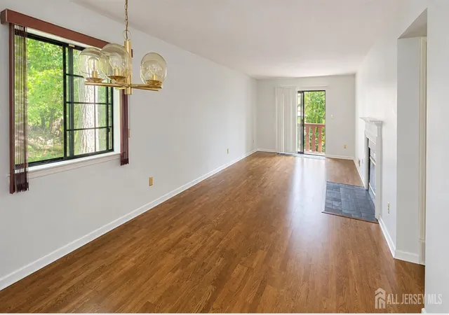 Photo 3 of Condo for sale at 201 Mark Twain Wy, Mahwah, NJ 07430 | MLS# 2703316R | Listing updated on 2026-09-04