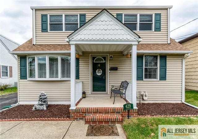 Photo 1 of Single family home for sale at 429 Edgeworth St, Middlesex, NJ 08846 | MLS# 2661768M | Listing updated on 2026-06-12