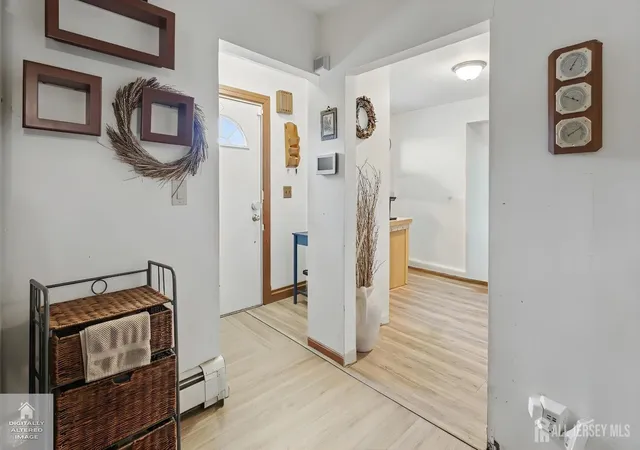 4th image of 92 Silver Lake Ave, Edison, NJ 08817 | MLS# 2701140R