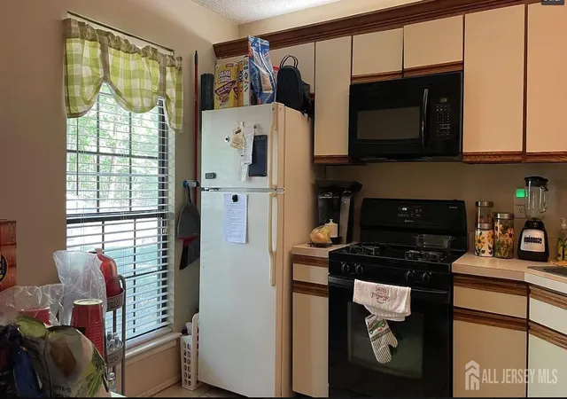 5th image of 215 Patriots Ct #2801, Galloway, NJ 08205 | MLS# 2616523R