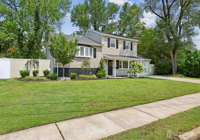 2nd image of 18 Carlton Ave, Monroe Township, NJ 08831 | MLS# 2703084R