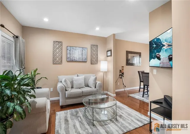 Homes for sale in Sewaren, NJ | 32 E Summit Ave, Sewaren, NJ 07077 | MLS# 2662360M