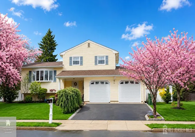 1st image of 10 Tyroler Ct, Edison, NJ 08820 | MLS# 2700221R