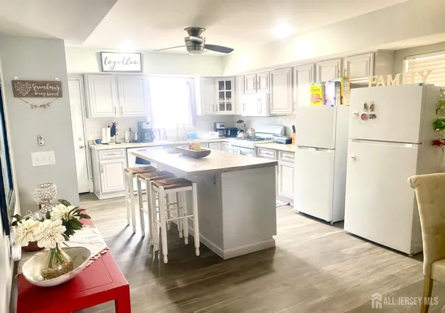 Photo 2 of Single family home for sale at 28 Bay Ave, Keansburg, NJ 07734 | MLS# 2613864R | Listing updated on 2026-09-01