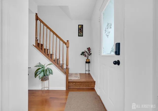 4th image of 5 Anderson Ct, East Brunswick, NJ 08816 | MLS# 2702043R