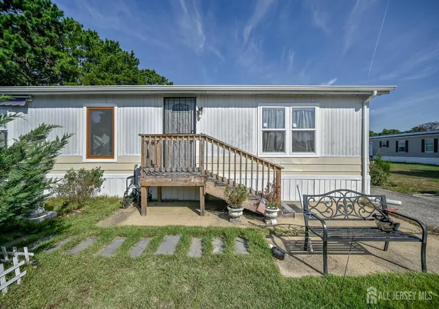 Photo 1 of Manufactured home for sale at 6 Tern Ct, Manchester, NJ 08759 | MLS# 2705674R | Listing updated on 2026-10-29