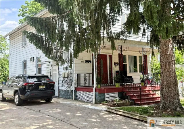 2nd image of 525 S 3rd Ave, Highland Park, NJ 08904 | MLS# 2662163M