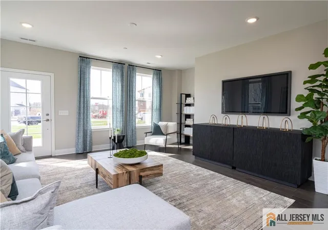 4th image of 328 Cora Bergen Blvd, Hopewell Twp, NJ 08534 | MLS# 2770172M