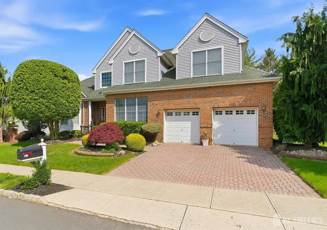 Photo 2 of Single family home for sale at 31 Narrows Way, Monroe Township, NJ 08831 | MLS# 2700448R | Listing updated on 2026-08-27