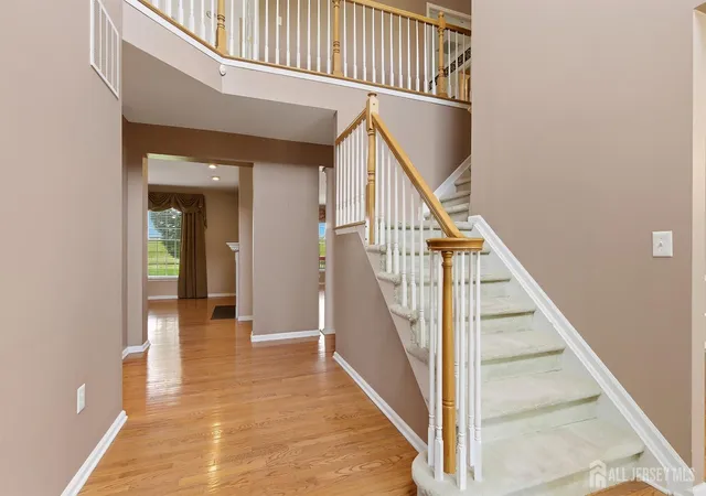 Photo 3 of Single family home for sale at 31 Narrows Way, Monroe Township, NJ 08831 | MLS# 2700448R | Listing updated on 2026-08-27