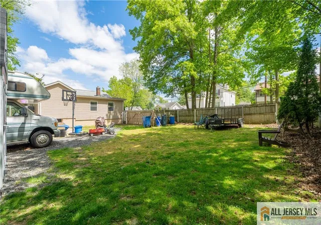 4th image of 260 Greenwood Dr, Keyport, NJ 07735 | MLS# 2661908M