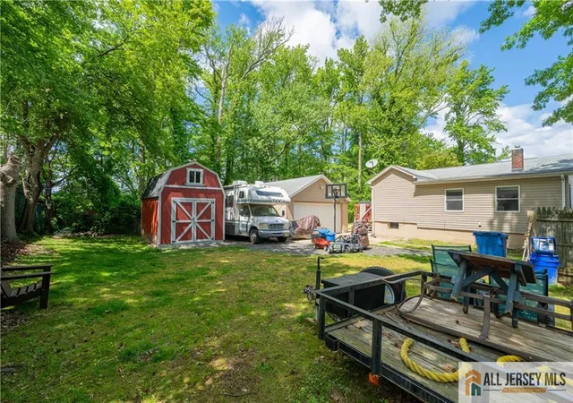5th image of 260 Greenwood Dr, Keyport, NJ 07735 | MLS# 2661908M