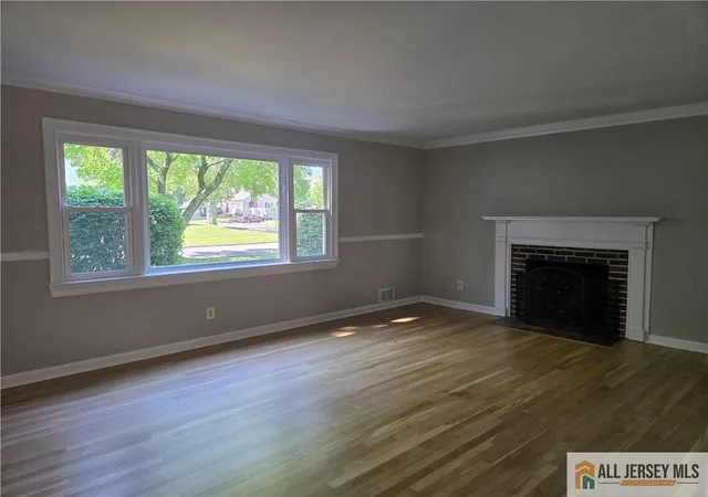 2nd image of 2 Farmingdale Rd, East Brunswick, NJ 08816 | MLS# 2662265M