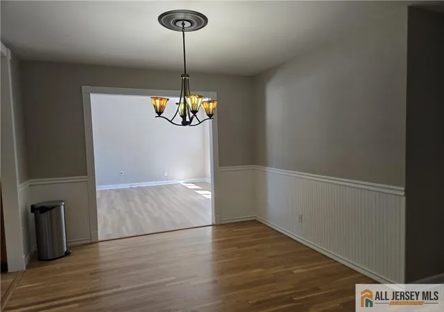 3rd image of 2 Farmingdale Rd, East Brunswick, NJ 08816 | MLS# 2662265M
