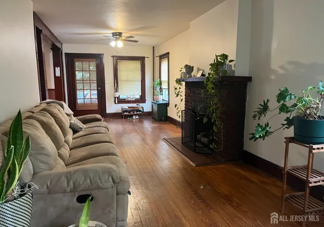 4th image of 105 N 2Nd Ave, Highland Park, NJ 08904 | MLS# 2702492R
