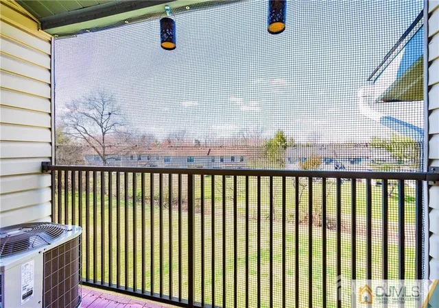 3rd image of 400 Lancaster Ct, Piscataway, NJ 08854 | MLS# 2615093R