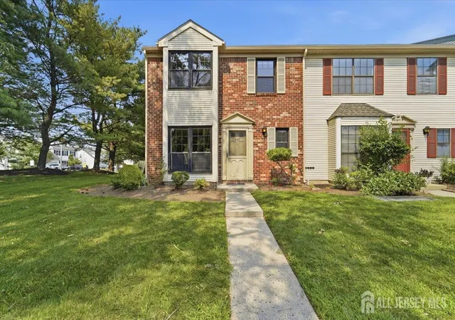 1st image of 543 Manchester Ct, Piscataway, NJ 08854 | MLS# 2702630R