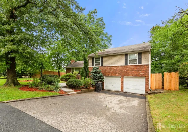 Photo 2 of Single family home for sale at 29 Devonshire Ter, West Orange, NJ 07052 | MLS# 2702134R | Listing updated on 2026-09-29