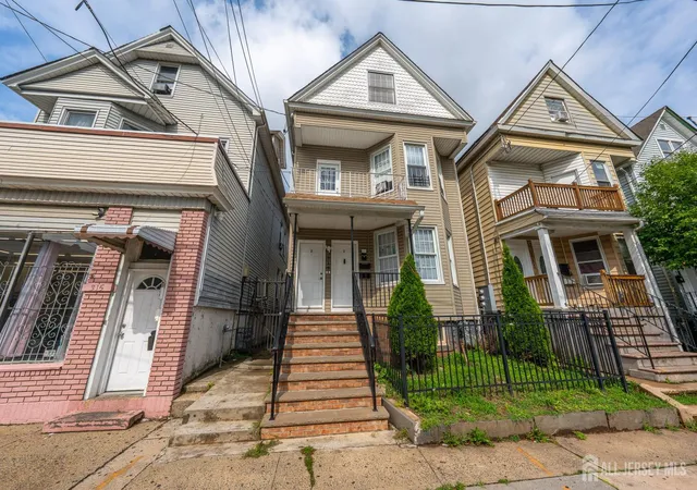 Photo 3 of Multi family home for sale at 313 Washington Ave, Elizabeth, NJ 07202 | MLS# 2702880R | Listing updated on 2026-08-23