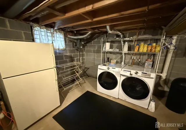 28th image of 41 Dogwood Ct, Jamesburg, NJ 08831 | MLS# 2617584R