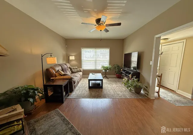 2nd image of 41 Dogwood Ct, Jamesburg, NJ 08831 | MLS# 2617584R