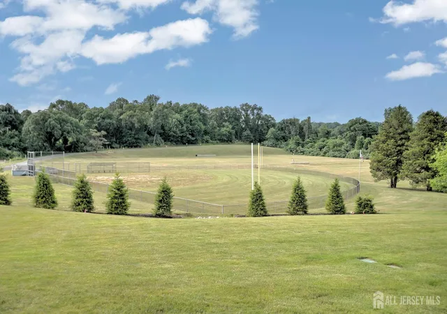 Homes for sale in Mendham Twp, NJ | 18 Hillandale Dr, Mendham Twp, NJ 07931 | MLS# 2700556R