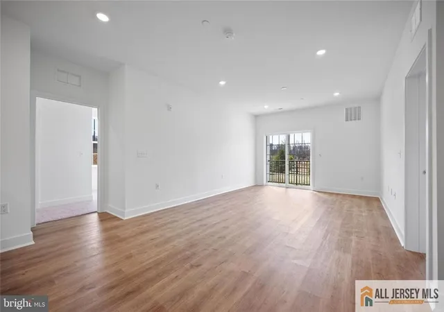 Homes for sale in Monroe, NJ | 29305 Radford Ct, Monroe, NJ 08831 | MLS# 2662346M