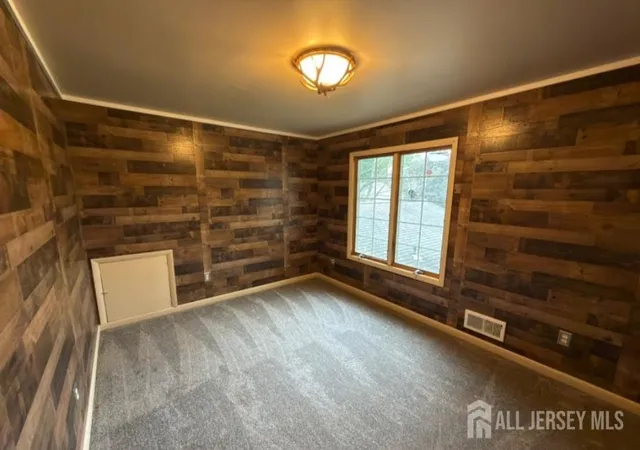 Photo 3 of Single family home for sale at 24 Beardslee Rd, Franklin Twsp, NJ 08844 | MLS# 2703487R | Listing updated on 2026-09-01