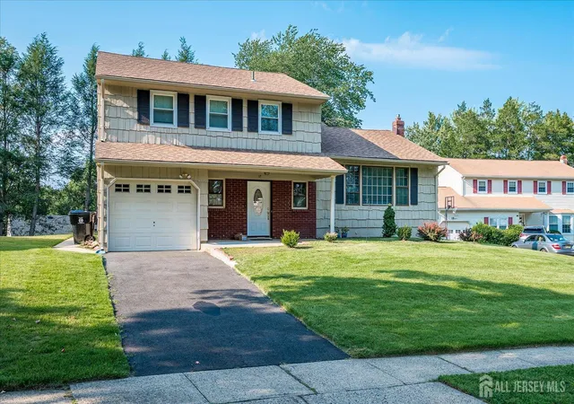 2nd image of 17 Myrtle Rd, East Brunswick, NJ 08816 | MLS# 2702840R