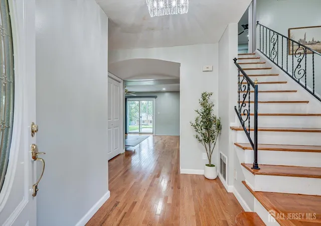 4th image of 17 Myrtle Rd, East Brunswick, NJ 08816 | MLS# 2702840R