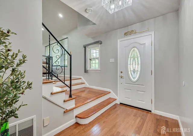 5th image of 17 Myrtle Rd, East Brunswick, NJ 08816 | MLS# 2702840R