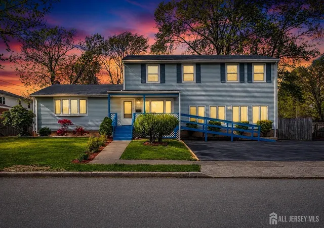 Homes for sale in Woodbridge Proper, NJ | 84 Orange St, Woodbridge Proper, NJ 07095 | MLS# 2617978R