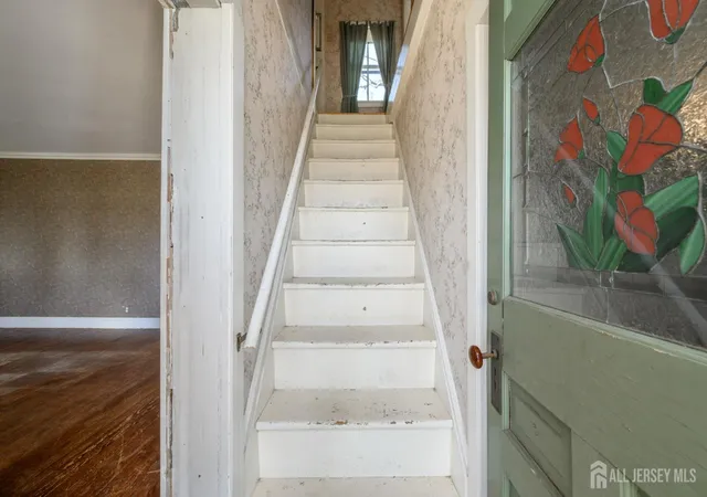 3rd image of 105 Morning Glory Rd, Warren, NJ 07059 | MLS# 2613629R