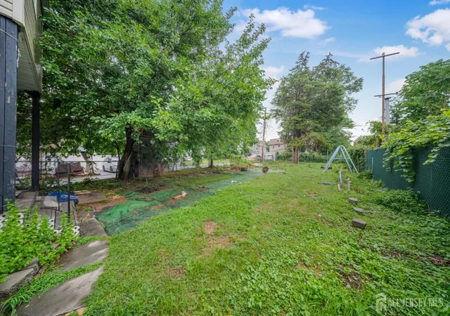 3rd image of 415 Magie Ave, Elizabeth, NJ 07208 | MLS# 2700711R