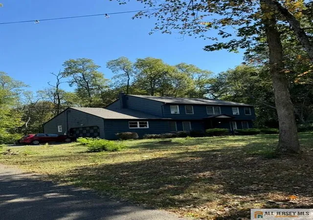 2nd image of 123 Applegarth Rd, Monroe Township, NJ 08831 | MLS# 2660861M