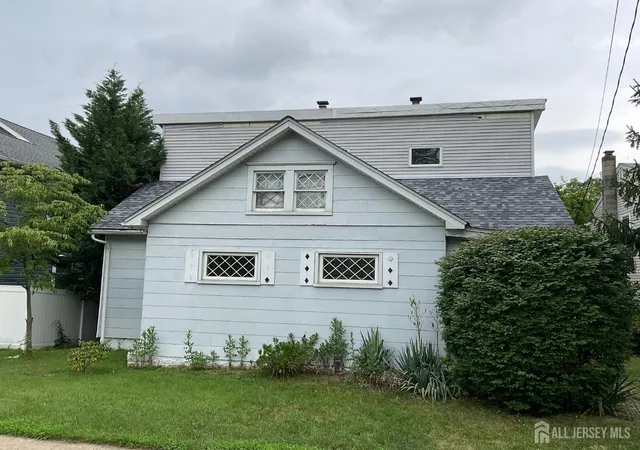 Homes for sale in Jamesburg, NJ | 215 Gatzmer Ave, Jamesburg, NJ 08831 | MLS# 2700536R