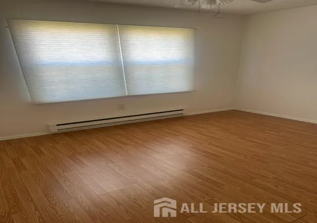 2nd image of 487 Somerset Ln, Monroe Township, NJ 08831