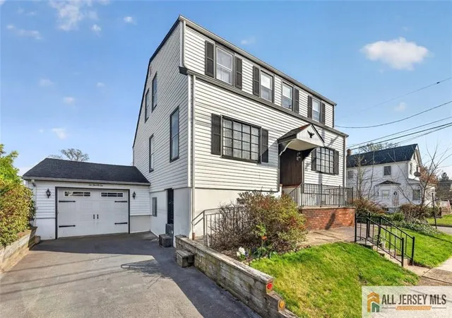 Photo 3 of Single family home for sale at 222 Remsen Ave, Avenel, NJ 07001 | MLS# 2661647M | Listing updated on 2026-06-03
