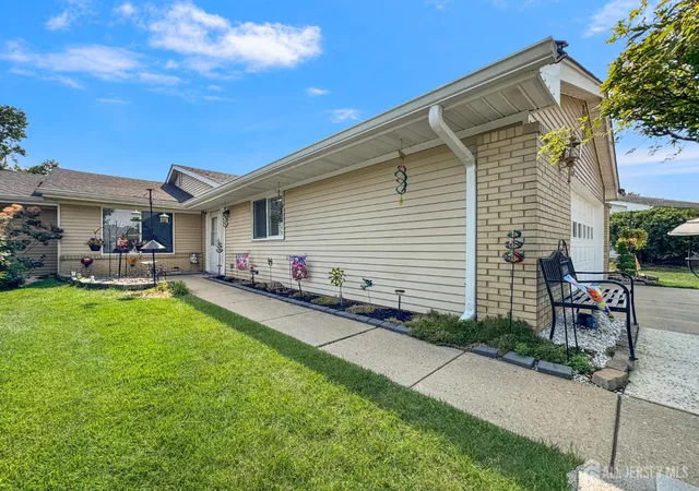 2nd image of 737 B Prospect Rd, Monroe Township, NJ 08831 | MLS# 2701296R